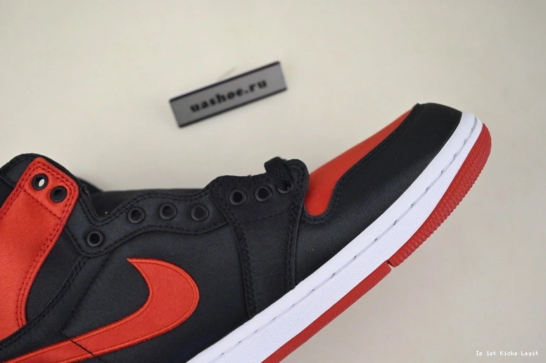Jordan Air OG High Bred FD4810-061 WMNS Satin 1 0916